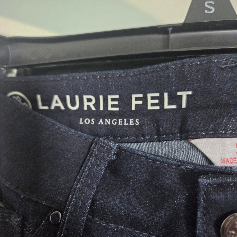 Laurie Felt Women's Black Jeans - Picture 4 of 9